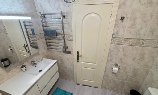 Herverkoop - Rijwoning -
Ciudad Quesada - Rojales - Doña Pepa