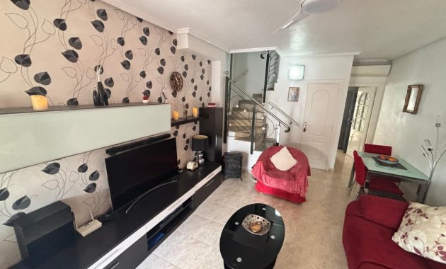 Herverkoop - Rijwoning -
Ciudad Quesada - Rojales - Doña Pepa