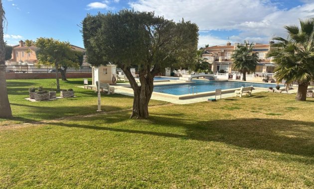 Herverkoop - Rijwoning -
Ciudad Quesada - Rojales - Doña Pepa