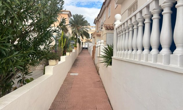 Herverkoop - Rijwoning -
Ciudad Quesada - Rojales - Doña Pepa