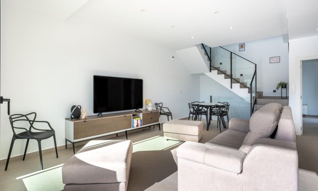 Wiederverkauf - Freistehend / Villa -
Dolores