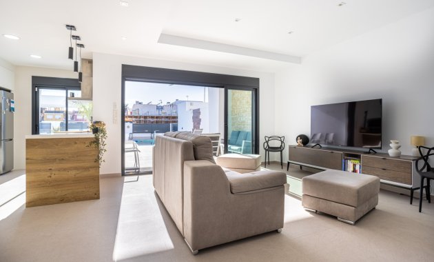 Wiederverkauf - Freistehend / Villa -
Dolores