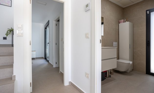 Wiederverkauf - Freistehend / Villa -
Dolores