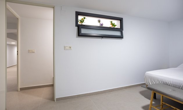 Wiederverkauf - Freistehend / Villa -
Dolores