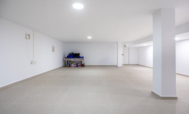 Wiederverkauf - Freistehend / Villa -
Dolores