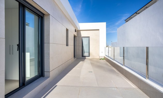 Wiederverkauf - Freistehend / Villa -
Dolores