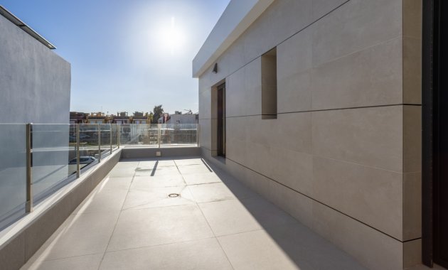 Wiederverkauf - Freistehend / Villa -
Dolores