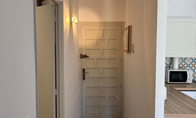 Reventa - Apartamento -
Cabo Roig