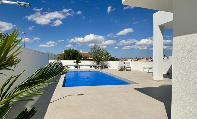 Obra nueva - Independiente / Villa -
Benijofar