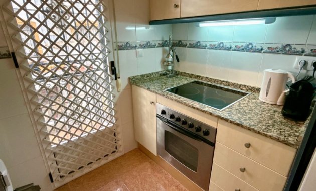 Herverkoop - Geschakelde Villa -
Orihuela - Desamparados - Hurchillo - Torremendo