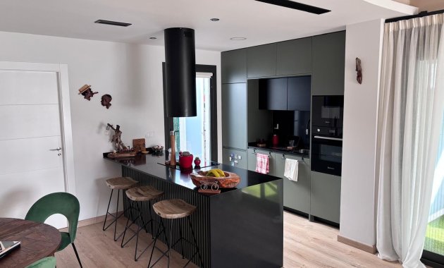 Herverkoop - Geschakelde Villa -
Los Montesinos - La Herada