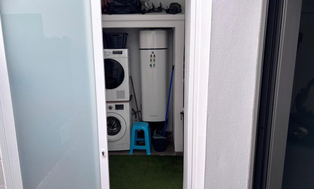 Herverkoop - Geschakelde Villa -
Los Montesinos - La Herada