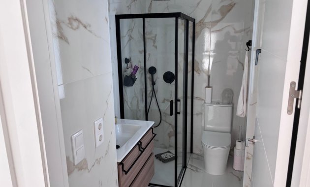 Herverkoop - Geschakelde Villa -
Los Montesinos - La Herada