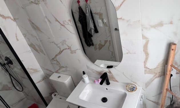 Herverkoop - Geschakelde Villa -
Los Montesinos - La Herada