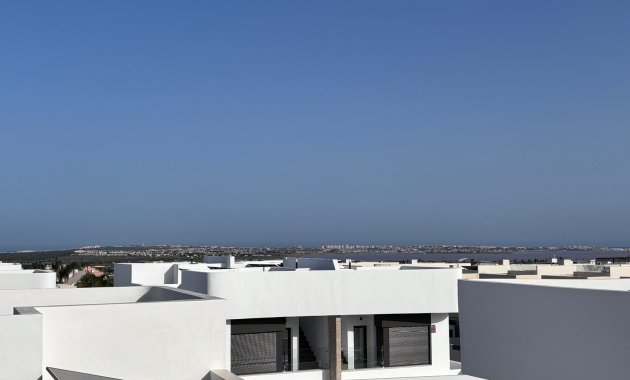 Herverkoop - Geschakelde Villa -
Los Montesinos - La Herada