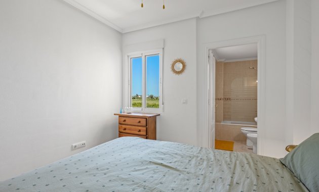 Herverkoop - Appartement -
Daya Nueva - Costa Blanca South