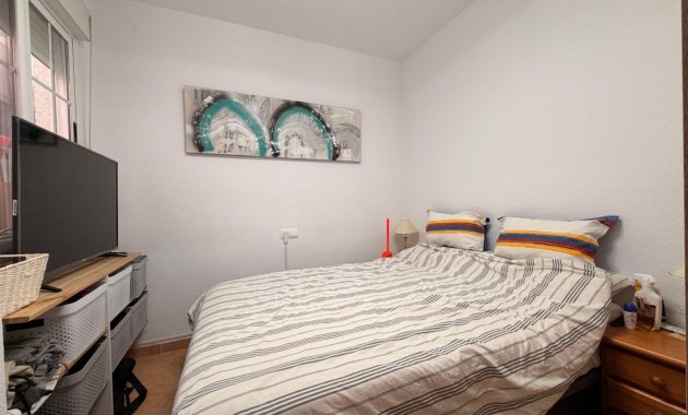 Herverkoop - Rijwoning -
El Raso