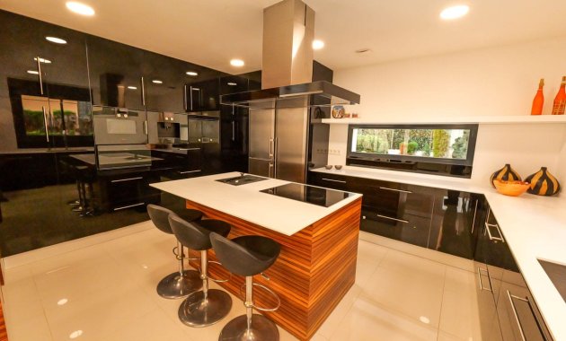 Neue Gebäude - Freistehend / Villa -
Torrevieja