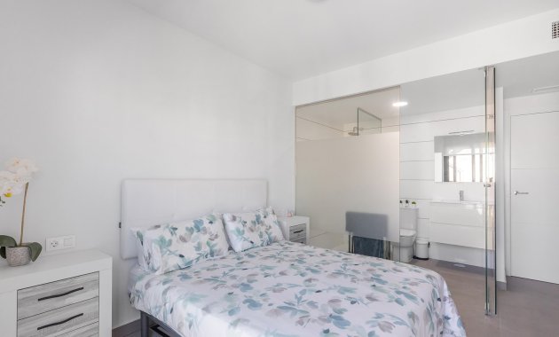 Herverkoop - Penthouse -
Villamartin - Villamartín