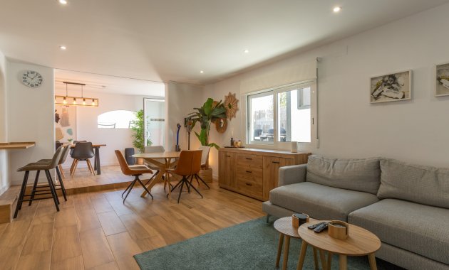 Reventa - Chalet -
Torrevieja - Los Balcones