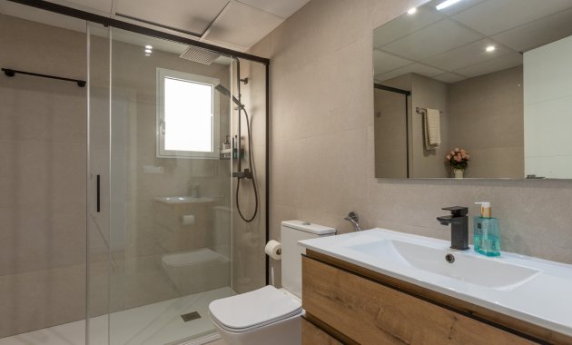 Reventa - Chalet -
Torrevieja - Los Balcones