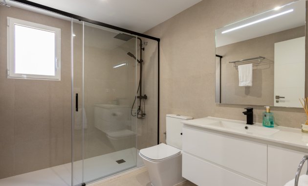 Reventa - Chalet -
Torrevieja - Los Balcones