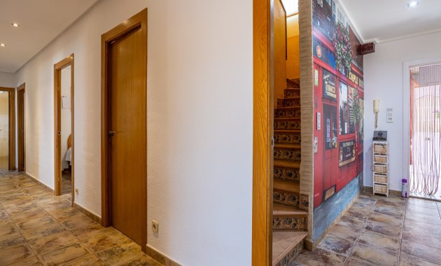 Herverkoop - Vrijstaande woning / Villa -
Elche - La Hoya