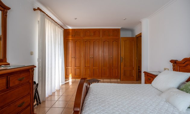Herverkoop - Vrijstaande woning / Villa -
Elche - La Hoya