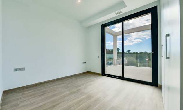 Neue Gebäude - Freistehend / Villa -
Finestrat