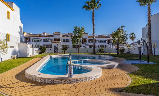Herverkoop - Appartement -
Orihuela - Vistabella Golf