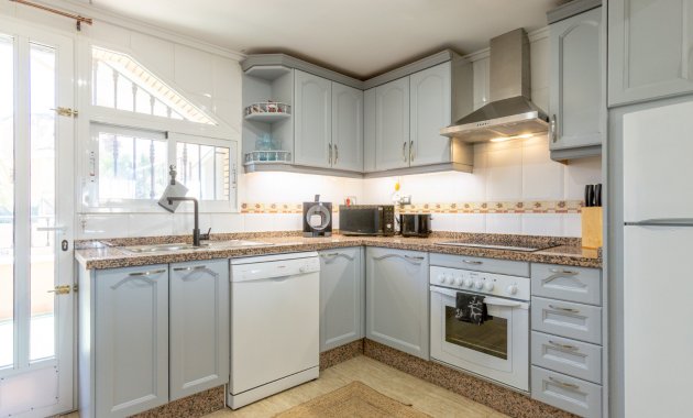 Herverkoop - Bungalow -
Orihuela Costa - Villamartín
