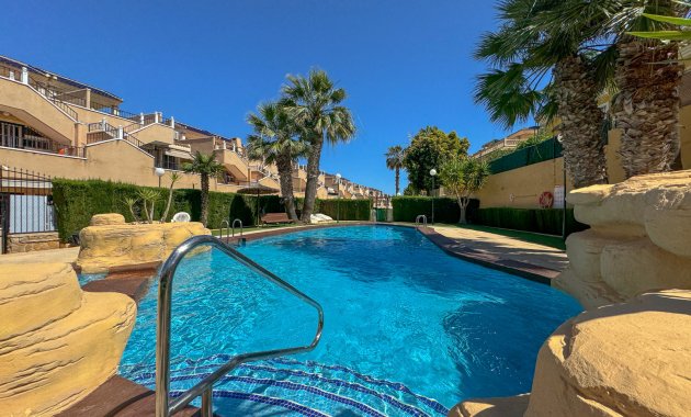 Herverkoop - Bungalow -
Orihuela Costa - Villamartín