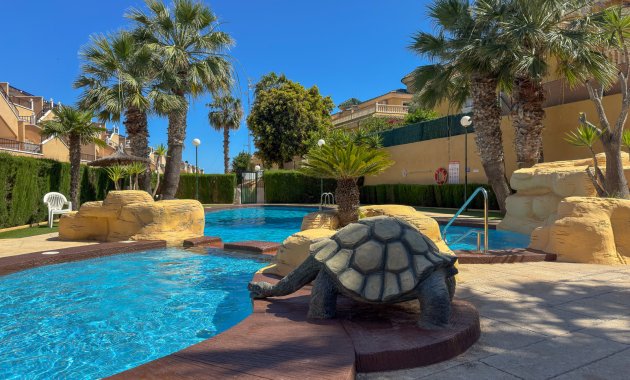 Herverkoop - Bungalow -
Orihuela Costa - Villamartín