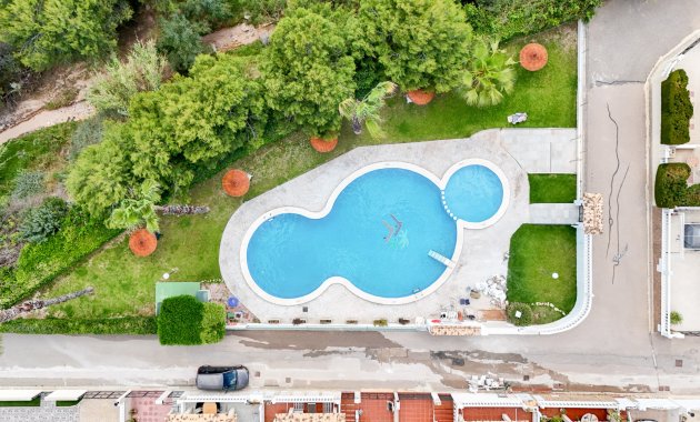 Herverkoop - Geschakelde Villa -
Orihuela Costa - La Zenia