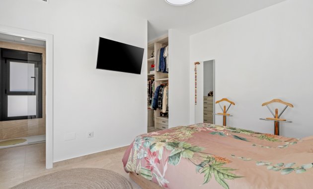 Herverkoop - Vrijstaande woning / Villa -
Daya Nueva - Costa Blanca South