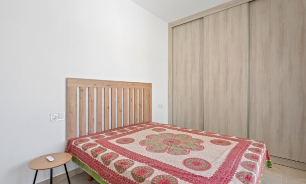 Herverkoop - Vrijstaande woning / Villa -
Daya Nueva - Costa Blanca South