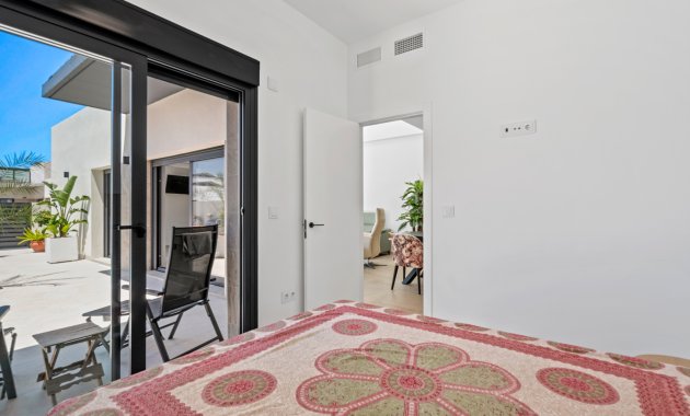 Herverkoop - Vrijstaande woning / Villa -
Daya Nueva - Costa Blanca South