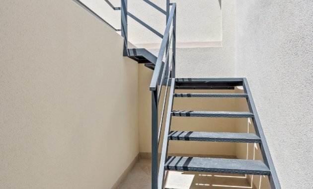 Herverkoop - Vrijstaande woning / Villa -
Daya Nueva - Costa Blanca South
