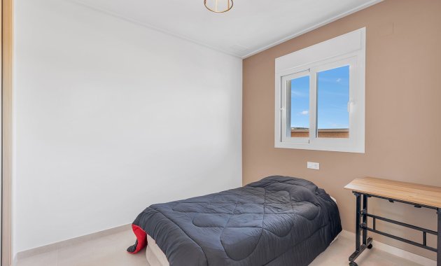 Herverkoop - Appartement -
Guardamar del Segura - El Raso