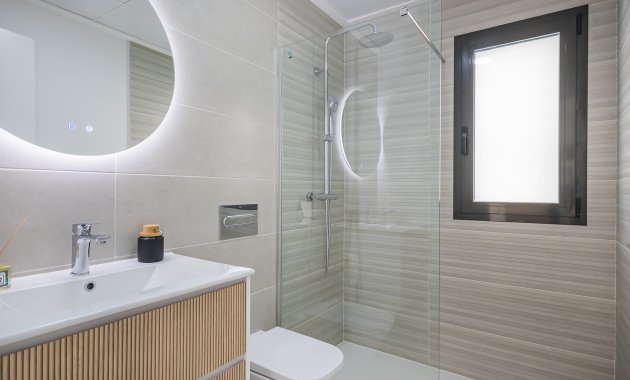 Nouvelle construction - Mitoyenne -
Torrevieja