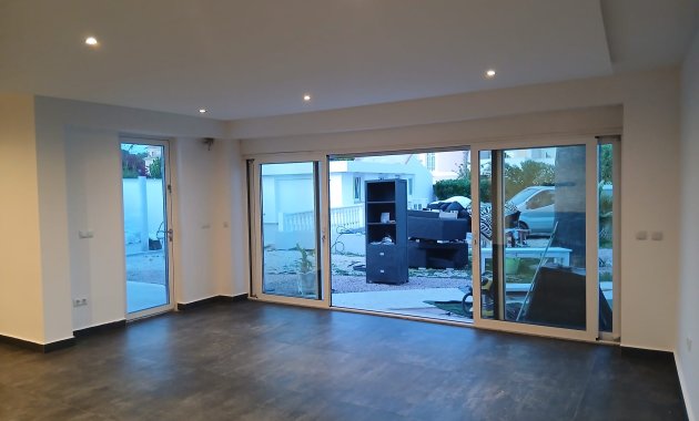 Herverkoop - Vrijstaande woning / Villa -
Lomas de Cabo Roig