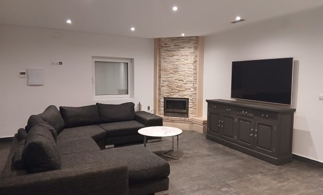 Herverkoop - Vrijstaande woning / Villa -
Lomas de Cabo Roig