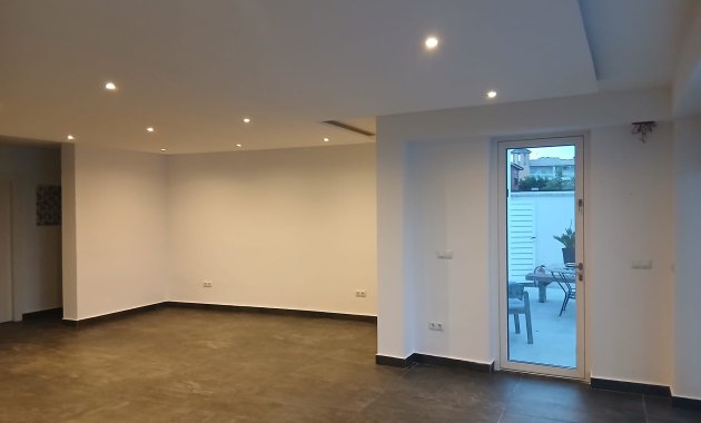 Herverkoop - Vrijstaande woning / Villa -
Lomas de Cabo Roig