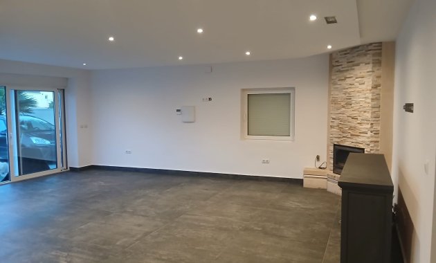 Herverkoop - Vrijstaande woning / Villa -
Lomas de Cabo Roig