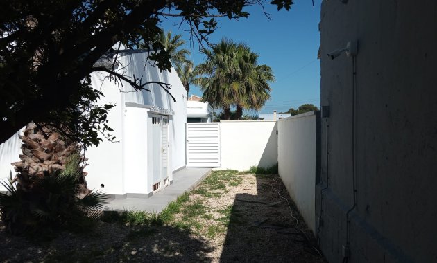 Herverkoop - Vrijstaande woning / Villa -
Lomas de Cabo Roig