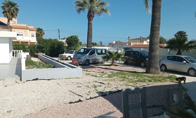 Herverkoop - Vrijstaande woning / Villa -
Lomas de Cabo Roig