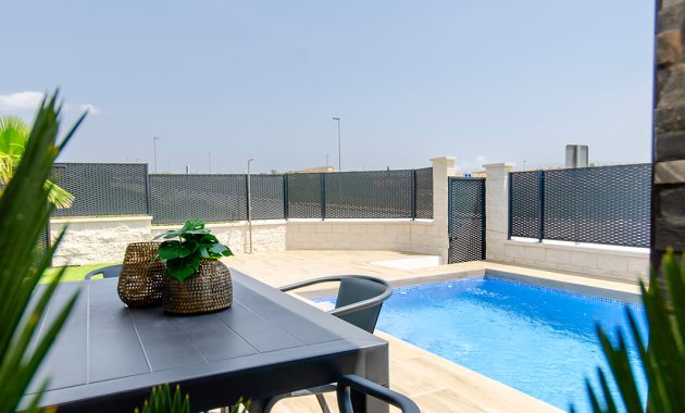 Nieuwbouw Woningen - Geschakelde Villa -
Orihuela - Entre Naranjos Vistabella Golf