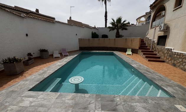 Herverkoop - Vrijstaande woning / Villa -
Ciudad Quesada - Rojales - Ciudad Quesada