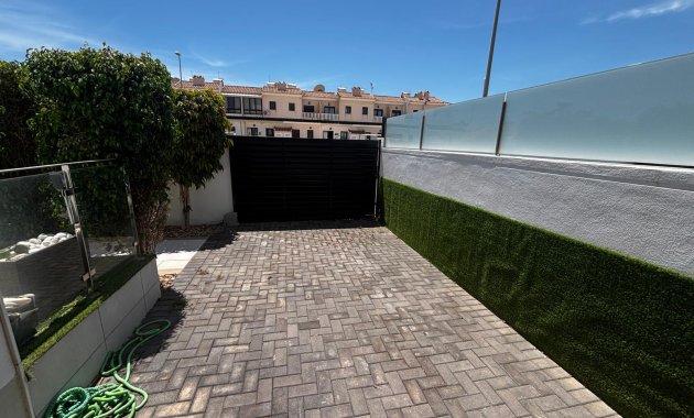 Herverkoop - Vrijstaande woning / Villa -
Ciudad Quesada - Rojales - Ciudad Quesada