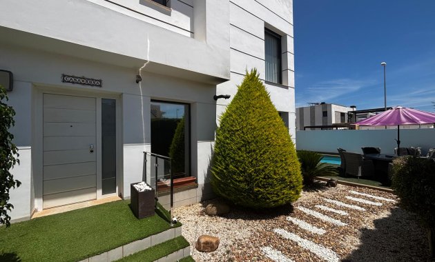Herverkoop - Vrijstaande woning / Villa -
Ciudad Quesada - Rojales - Ciudad Quesada